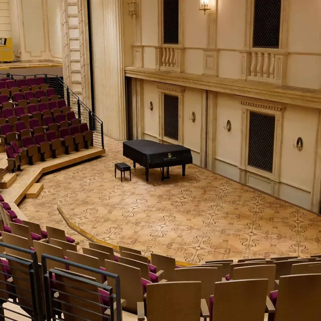 Theater Lifts