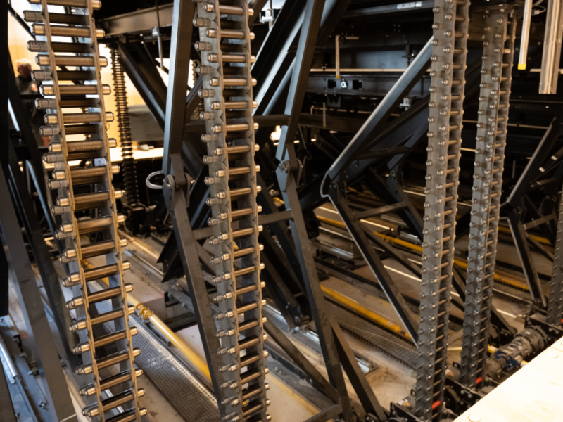 rigid chain theater